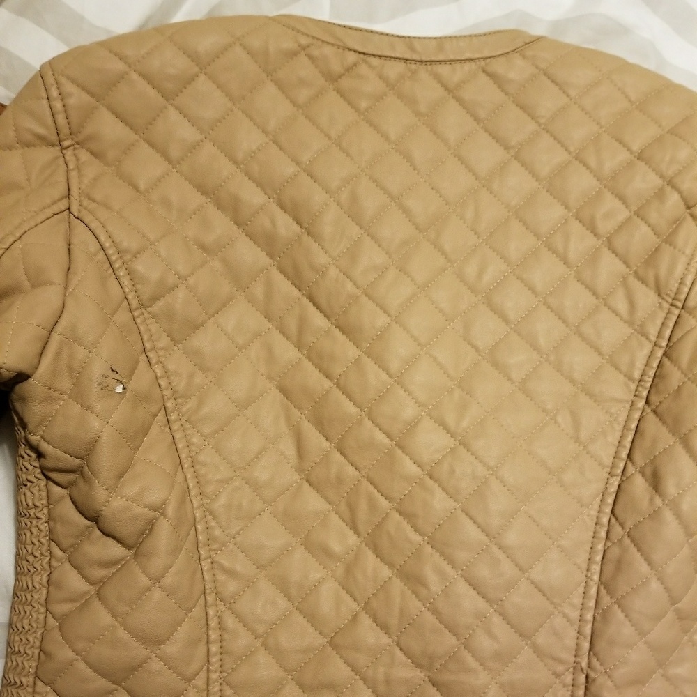 Forever 21 quilted camel colored bomber 🎊🎉🎀 - Picture 6 of 8